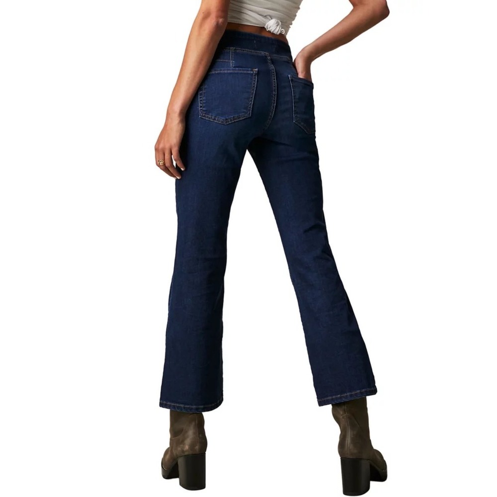 We The Free High Rise Flare Jeans Dark Wash Stretchy Comfort Size M - Picture 2 of 10